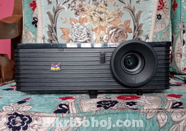 ViewSonic DLP Projector.